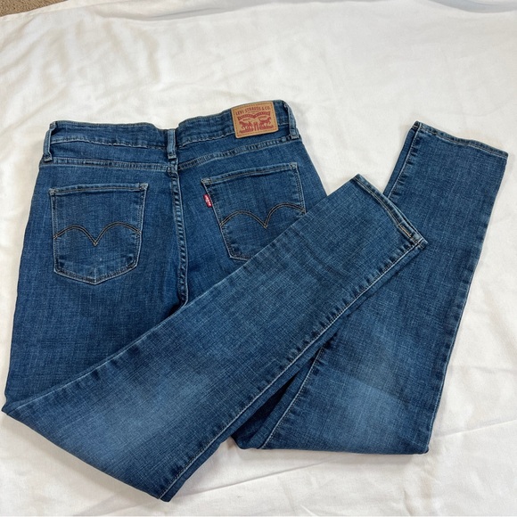Levi’s women 721 High Rise Skinny size W31 L30 Dark wash - Picture 5 of 9